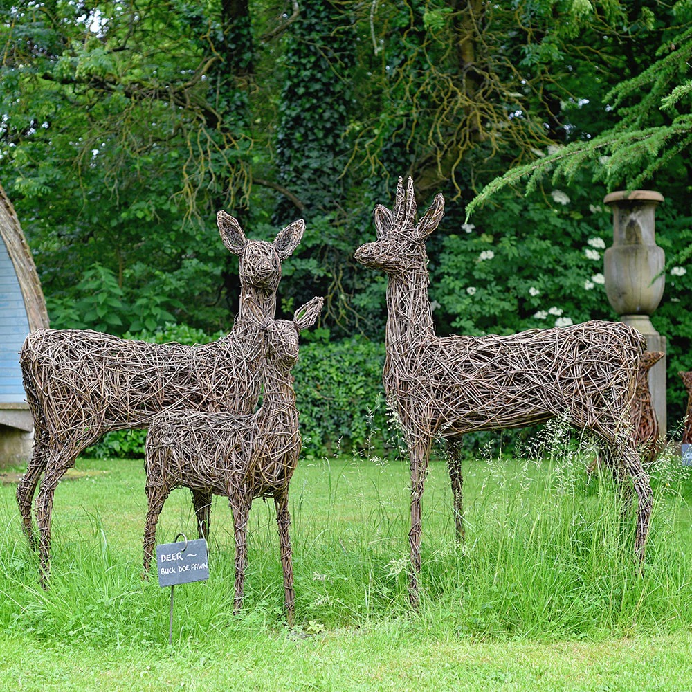 Roebuck Deer Willow Sculpture - Image 4